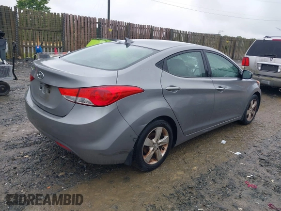 2012 Hyundai Elantra Limited с VIN KMHDH4AE6CU274372, выставлен на аукционе IAAI как лот 42319413 с пробегом 243 770 миль миль и . История ставок и продаж доступна на DreamBid. Изображение 4.