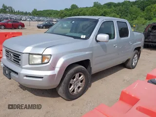 2007 Honda Ridgeline RTL z VIN 2HJYK16517H530890, wystawiony jako IAAI lot #42521976 z przebiegiem 285 222 mil mil oraz . Historia ofert i sprzedaży dostępna na DreamBid. Obrazek 2.