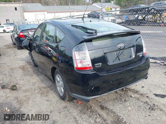 2005 Toyota Prius with VIN JTDKB22U353060181, listed as a IAAI auction lot 42031555 with 165,015 mi miles. Bid and sale history available at carsss.com. Image 3.