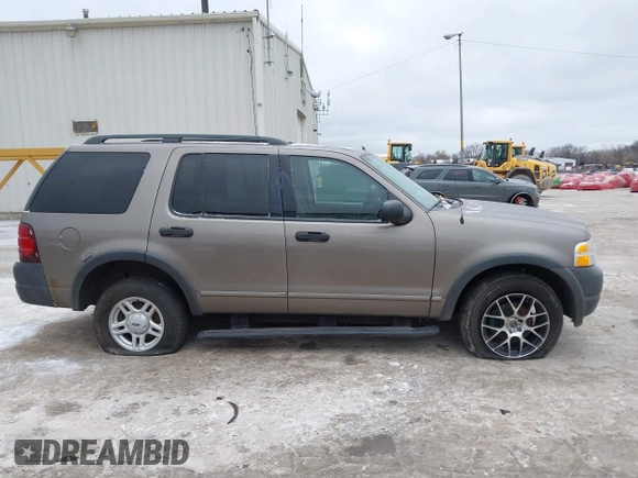 2003 Ford Explorer XLS z VIN 1FMZU72K03UA75695, wystawiony jako IAAI lot #41250087 z przebiegiem 134 795 mil mil oraz . Historia ofert i sprzedaży dostępna na DreamBid. Obrazek 13.