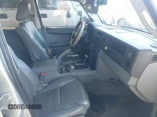 2007 Jeep Commander Sport with VIN 1J8HH48K17C553685, listed as a IAAI auction lot 42025539 with 357,865 mi miles. Bid and sale history available at carsss.com. Image 5.