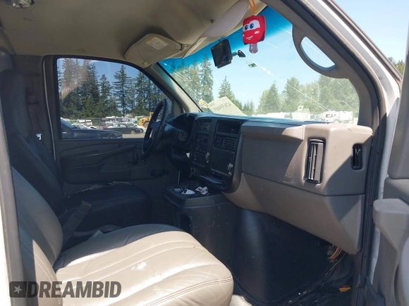 2005 Chevrolet Express Cargo with VIN 1GCGG25V151200770, listed as a IAAI auction lot 42639469 with 336,555 mi miles and . Bid and sale history available at DreamBid. Image 5.