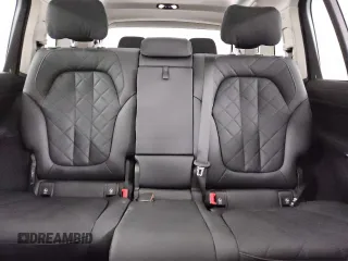 2025 BMW X7 xDrive40i z VIN 5UX23EM09S9X05528, wystawiony jako Copart lot #53862305 z przebiegiem 28 698 mil mil oraz Tytuł czysty. Historia ofert i sprzedaży dostępna na DreamBid. Obrazek 10.