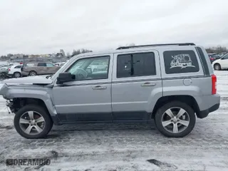 2017 Jeep Patriot High Altitude with VIN 1C4NJRFB8HD174113, listed as a IAAI auction lot 41527386 with 80,854 mi miles. Bid and sale history available at carsss.com. Image 14.