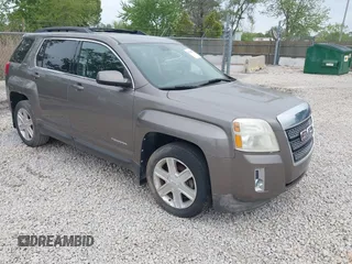 2011 GMC Terrain SLE-2 z VIN 2CTALSEC1B6331369, wystawiony jako IAAI lot #42285551 z przebiegiem 108 244 mil mil oraz . Historia ofert i sprzedaży dostępna na DreamBid. Obrazek 1.