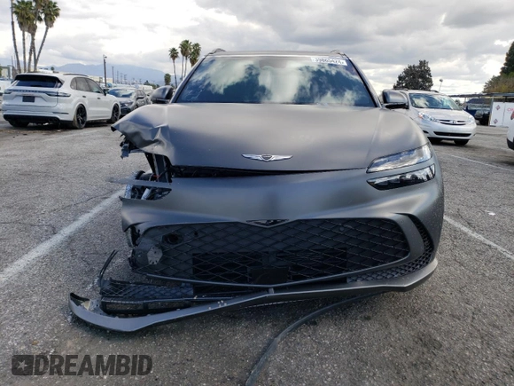 2023 Genesis GV60 Performance z VIN KMUKEDTB7PU011754, wystawiony jako Copart lot #39865424 z przebiegiem 5 915 mil mil oraz . Historia ofert i sprzedaży dostępna na DreamBid. Obrazek 5.
