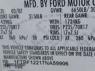 2007 Ford F-150 XL with VIN 1FTRF12217NA59906, listed as a IAAI auction lot 41685961 with 81,976 mi miles. Bid and sale history available at carsss.com. Image 9.