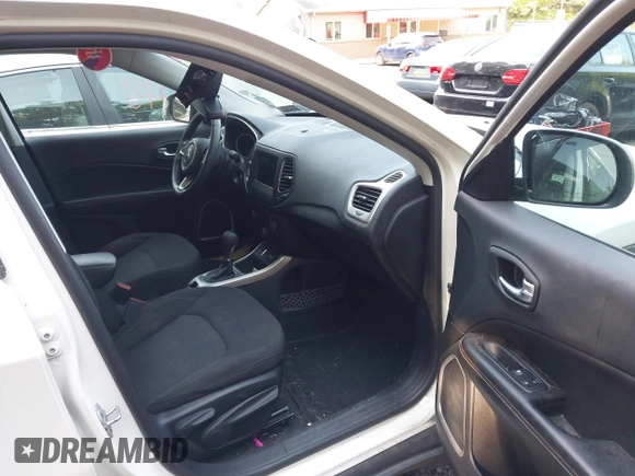 2021 Jeep Compass Sport с VIN 3C4NJCABXMT560279, выставлен на аукционе IAAI как лот 42412425 с пробегом 53 374 миль миль и . История ставок и продаж доступна на DreamBid. Изображение 5.