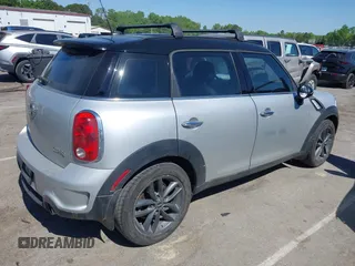 2013 MINI Countryman S z VIN WMWZC3C52DWP22139, wystawiony jako IAAI lot #42060025 z przebiegiem 210 124 mil mil oraz . Historia ofert i sprzedaży dostępna na DreamBid. Obrazek 4.