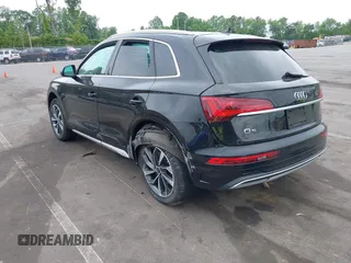 2021 Audi Q5 Premium with VIN WA1AAAFY2M2008206, listed as a IAAI auction lot 42129096 with 65,686 mi miles and . Bid and sale history available at DreamBid. Image 3.