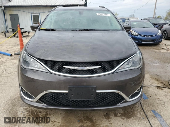 2017 Chrysler Pacifica Touring L with VIN 2C4RC1BG0HR839338, listed as a Copart auction lot 53531095 with 139,580 mi miles and Salvage Title. Bid and sale history available at DreamBid. Image 5.
