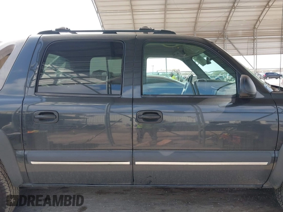 2004 Chevrolet Avalanche Z66 with VIN 3GNEC12T34G178570, listed as a IAAI auction lot 41528041 with 144,107 mi miles and . Bid and sale history available at DreamBid. Image 13.