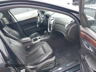 2013 Cadillac SRX Luxury Collection with VIN 3GYFNCE36DS537254, listed as a IAAI auction lot 42136676 with 177,459 mi miles. Bid and sale history available at carsss.com. Image 5.