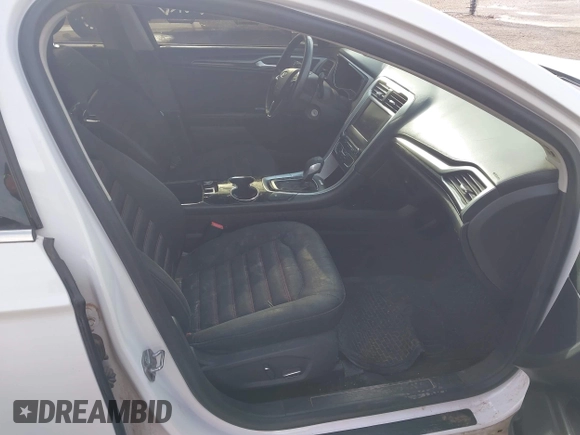 2016 Ford Fusion SE Hybrid z VIN 3FA6P0LU2GR202472, wystawiony jako IAAI lot #42637403 z przebiegiem Nie podano mil oraz . Historia ofert i sprzedaży dostępna na DreamBid. Obrazek 5.