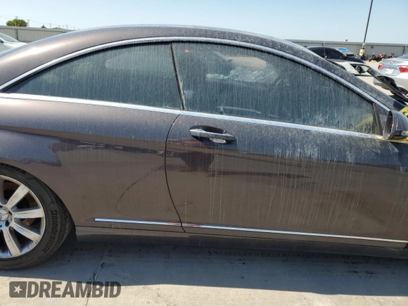 2007 Mercedes-Benz CL 550 z VIN WDDEJ71X37A001810, wystawiony jako Copart lot #74014174 z przebiegiem Nie podano mil oraz Szkoda całkowita • Salvage title. Historia ofert i sprzedaży dostępna na DreamBid. Obrazek 10.