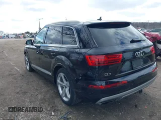 2019 Audi Q7 Prestige with VIN WA1VABF75KD030619, listed as a IAAI auction lot 41865422 with 66,151 mi miles and . Bid and sale history available at DreamBid. Image 3.