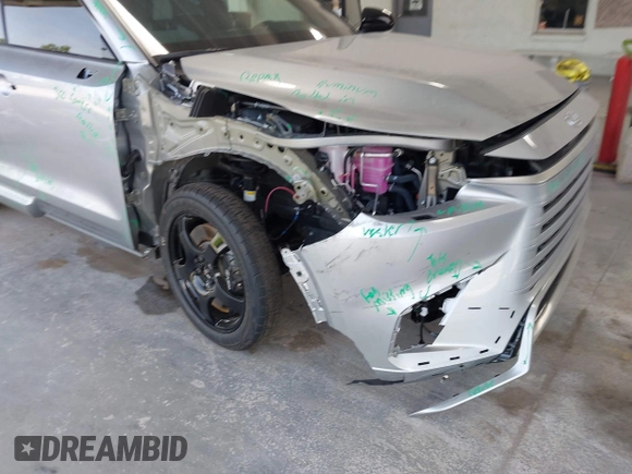 2025 Lexus TX 500h F Sport Premium with VIN 5TDABAB62SS009112, listed as a IAAI auction lot 42456147 with 2,490 mi miles and . Bid and sale history available at DreamBid. Image 6.