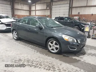 2013 Volvo S60 T5 Premier with VIN YV1612FS2D2188696, listed as a IAAI auction lot 41892889 with 75,969 mi miles and . Bid and sale history available at DreamBid. Image 1.