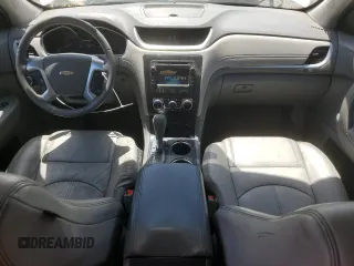 2015 Chevrolet Traverse LT z VIN 1GNKVHKD0FJ321197, wystawiony jako Copart lot #57335825 z przebiegiem 235 976 mil mil oraz Czysty tytuł • Clean title. Historia ofert i sprzedaży dostępna na DreamBid. Obrazek 8.