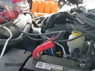 2018 Ram 1500 Big Horn z VIN 3C6RR7LT8JG130740, wystawiony jako IAAI lot #42822308 z przebiegiem 103 758 mil mil oraz . Historia ofert i sprzedaży dostępna na DreamBid. Obrazek 21.