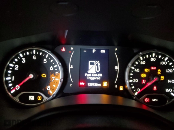 2016 Jeep Renegade Latitude with VIN ZACCJABT9GPC65026, listed as a Copart auction lot 54044685 with 125,730 mi miles and Salvage Title. Bid and sale history available at DreamBid. Image 9.