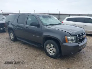 2010 Chevrolet Suburban LS с VIN 1GNUCHE07AR213838, выставлен на аукционе IAAI как лот 42523274 с пробегом 251 109 миль миль и . История ставок и продаж доступна на DreamBid. Изображение 1.