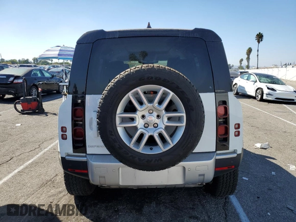 2024 Land Rover Defender S z VIN SALEJ7EU4R2249502, wystawiony jako Copart lot #75354764 z przebiegiem 6 254 mil mil oraz Szkoda całkowita • Salvage title. Historia ofert i sprzedaży dostępna na DreamBid. Obrazek 6.