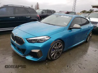 2020 BMW 2 Series M235i xDrive with VIN WBA13AL0XL7F95755, listed as a Copart auction lot 43822723 with 30,111 mi miles. Bid and sale history available at carsss.com. Image 1.