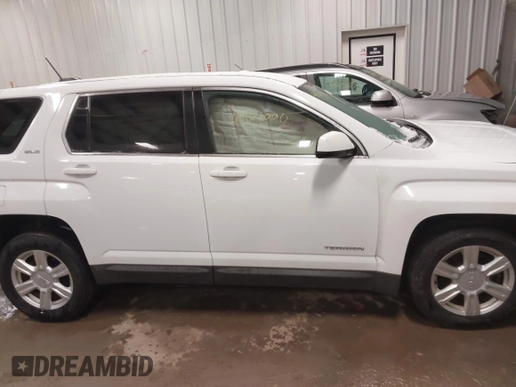 2015 GMC Terrain SLE z VIN 2GKFLVEK1F6172910, wystawiony jako IAAI lot #41498990 z przebiegiem 124 181 mil mil oraz . Historia ofert i sprzedaży dostępna na DreamBid. Obrazek 13.