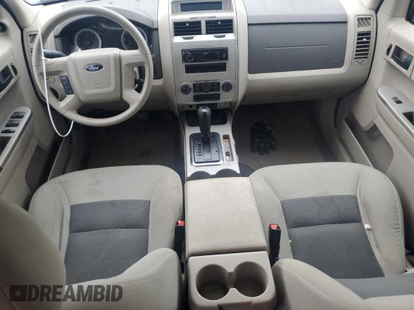 2008 Ford Escape XLT z VIN 1FMCU93148KA42466, wystawiony jako Copart lot #55590225 z przebiegiem 188 333 mil mil oraz Szkoda całkowita • Salvage title. Historia ofert i sprzedaży dostępna na DreamBid. Obrazek 8.