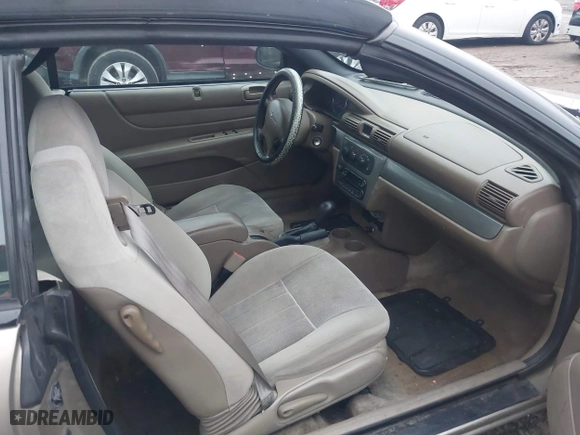 2004 Chrysler Sebring LXi with VIN 1C3EL55R94N406406, listed as a IAAI auction lot 40852693 with 167,981 mi miles. Bid and sale history available at carsss.com. Image 5.