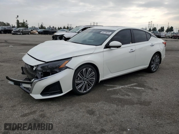 2023 Nissan Altima SL with VIN 1N4BL4EV4PN418222, listed as a Copart auction lot 43273615 with 13,239 mi miles and Salvage Title. Bid and sale history available at DreamBid. Image 1.