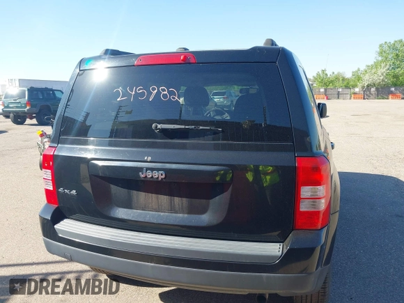 2016 Jeep Patriot Sport z VIN 1C4NJRBB9GD741515, wystawiony jako IAAI lot #42245982 z przebiegiem 134 142 mil mil oraz . Historia ofert i sprzedaży dostępna na DreamBid. Obrazek 16.