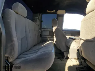 2004 GMC Sierra 1500 SLT with VIN 1GTEK19T54E331992, listed as a Copart auction lot 48469015 with 259,759 mi miles and Salvage Title. Bid and sale history available at carsss.com. Image 10.