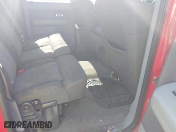 2004 Ford F-150 XLT z VIN 1FTPW14534KD07889, wystawiony jako IAAI lot #42590206 z przebiegiem Nie podano mil oraz . Historia ofert i sprzedaży dostępna na DreamBid. Obrazek 8.