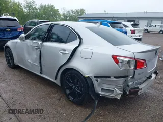2012 Lexus IS 350 z VIN JTHCE5C22C5002735, wystawiony jako IAAI lot #42295104 z przebiegiem 253 853 mil mil oraz . Historia ofert i sprzedaży dostępna na DreamBid. Obrazek 3.