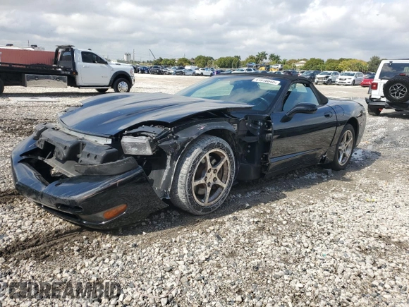 2001 Chevrolet Corvette with VIN 1G1YY32G915106953, listed as a Copart auction lot 41916645 with 55,420 mi miles and Salvage Title. Bid and sale history available at carsss.com. Image 1.