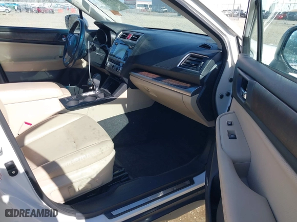 2015 Subaru Outback 2.5i Limited with VIN 4S4BSALC5F3258161, listed as a IAAI auction lot 41752985 with 127,644 mi miles. Bid and sale history available at carsss.com. Image 5.