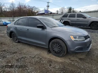 2013 Volkswagen Jetta S with VIN 3VW2K7AJ2DM368974, listed as a Copart auction lot 50562475 with 172,691 mi miles and Salvage title. Bid and sale history available at DreamBid. Image 4.