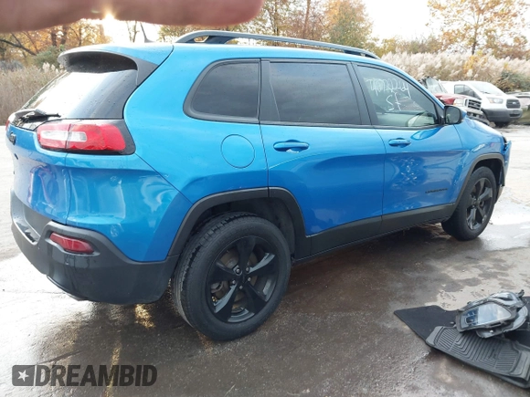 2018 Jeep Cherokee Limited with VIN 1C4PJMDXXJD515558, listed as a IAAI auction lot 40772264 with 171,347 mi miles. Bid and sale history available at carsss.com. Image 4.