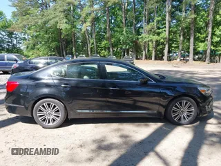2015 Kia Cadenza Premium z VIN KNALN4D77F5177893, wystawiony jako IAAI lot #42261570 z przebiegiem 107 396 mil mil oraz . Historia ofert i sprzedaży dostępna na DreamBid. Obrazek 13.