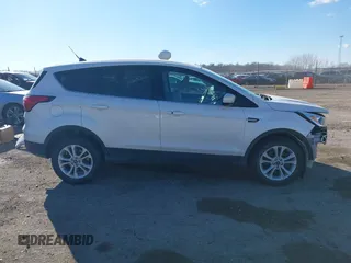 2019 Ford Escape SE z VIN 1FMCU9GD3KUC47731, wystawiony jako IAAI lot #41694244 z przebiegiem 77 059 mil mil oraz . Historia ofert i sprzedaży dostępna na DreamBid. Obrazek 14.