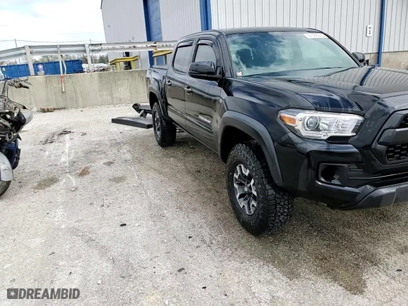 2017 Toyota Tacoma SR5 with VIN 3TMCZ5AN2HM106646, listed as a Copart auction lot 51090235 with 112,121 mi miles and Salvage Title. Bid and sale history available at carsss.com. Image 14.