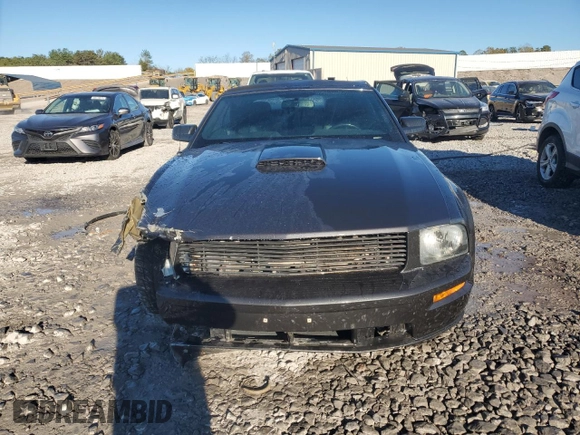 2007 Ford Mustang GT Deluxe with VIN 1ZVHT85H375232464, listed as a Copart auction lot 81100654 with 106,896 mi miles and Salvage Title. Bid and sale history available at carsss.com. Image 5.