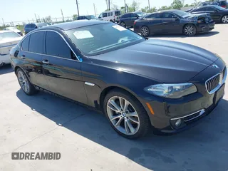 2014 BMW 5 Series 535d xDrive z VIN WBAFV3C5XED684945, wystawiony jako IAAI lot #41952648 z przebiegiem 91 271 mil mil oraz . Historia ofert i sprzedaży dostępna na DreamBid. Obrazek 1.