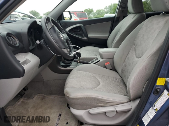 2012 Toyota RAV4 z VIN 2T3BF4DV6CW260262, wystawiony jako Copart lot #61638875 z przebiegiem 93 777 mil mil oraz Szkoda całkowita • Salvage title. Historia ofert i sprzedaży dostępna na DreamBid. Obrazek 7.