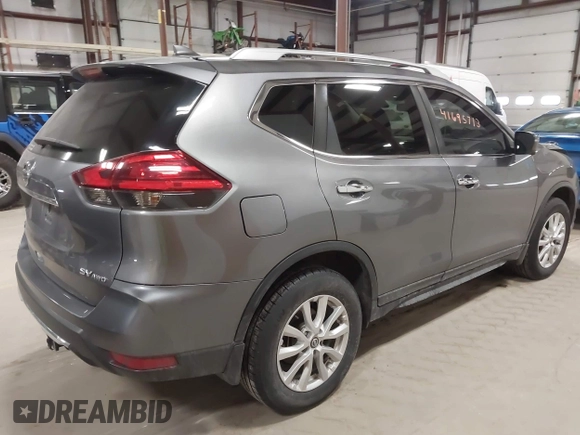 2017 Nissan Rogue SL with VIN 5N1AT2MV8HC822919, listed as a IAAI auction lot 41695713 with 113,226 mi miles. Bid and sale history available at carsss.com. Image 4.