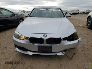 2013 BMW 3 Series 328i xDrive with VIN WBA3B5G56DNP41068, listed as a Copart auction lot 54586325 with 112,441 mi miles and Salvage title. Bid and sale history available at DreamBid. Image 5.