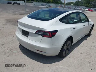 2023 Tesla Model 3 с VIN 5YJ3E1EA0PF483099, выставлен на аукционе IAAI как лот 42545197 с пробегом 72 592 миль миль и . История ставок и продаж доступна на DreamBid. Изображение 4.