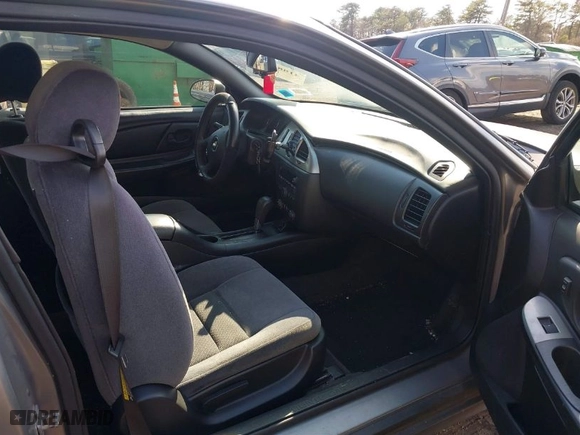 2006 Chevrolet Monte Carlo LT 3.5L with VIN 2G1WM15K369308771, listed as a IAAI auction lot 41880372 with 197,044 mi miles. Bid and sale history available at carsss.com. Image 5.